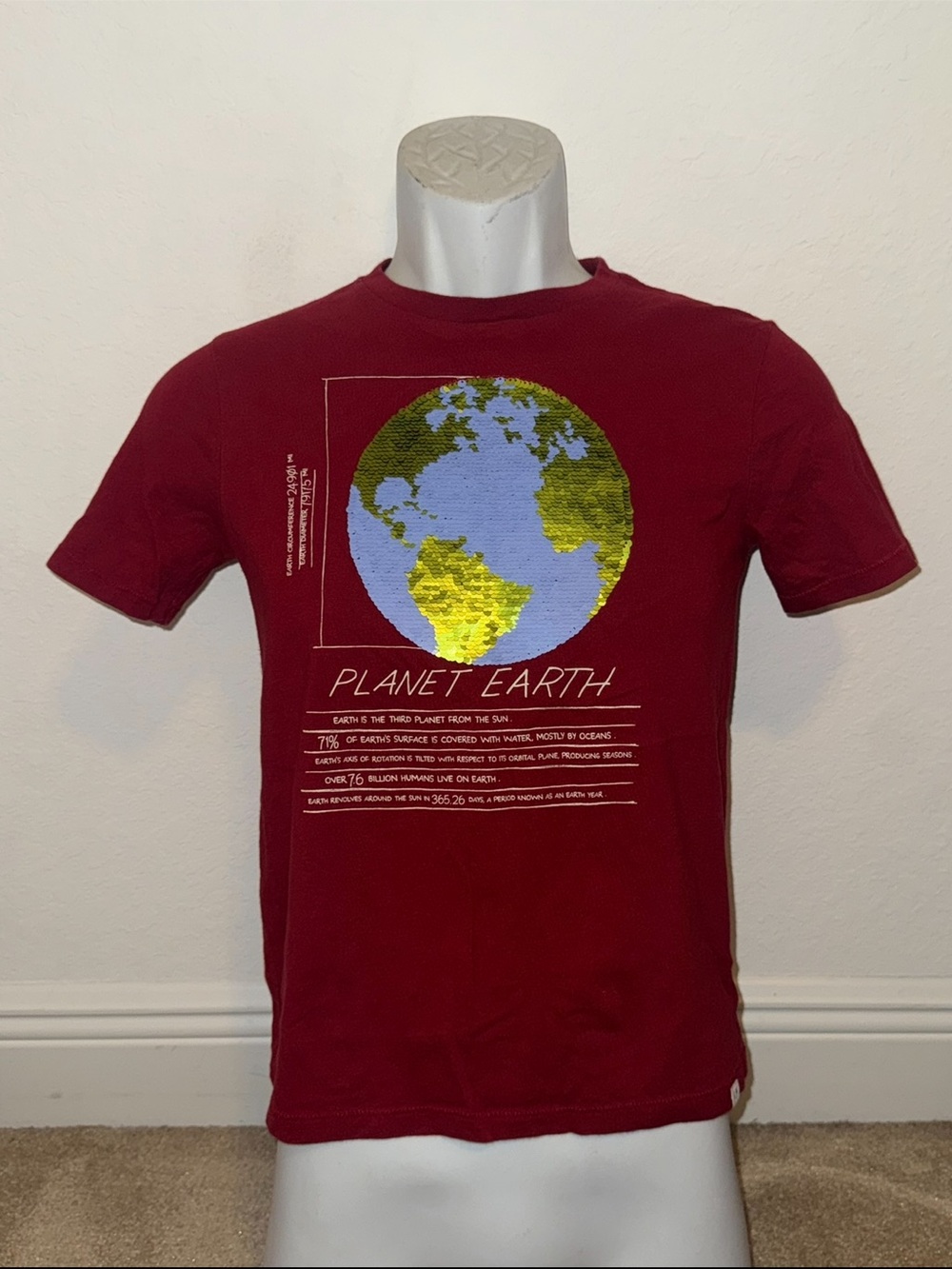 Gap Kids Planet Earth Flip Sequin Graphic T-Shirt Red Size Large